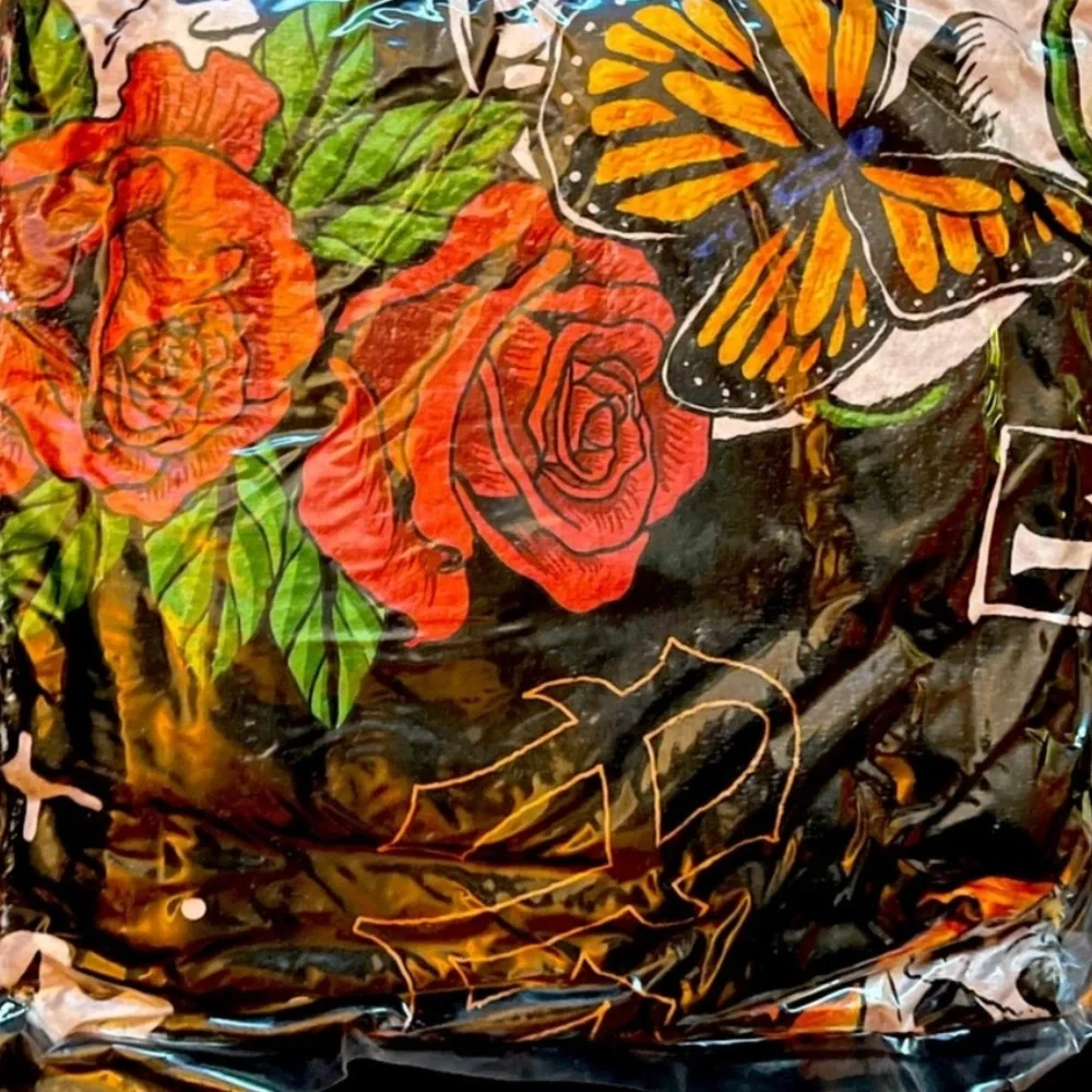 ALF (Assholes Live Forever) Skulls & Roses Fleece Blanket- NWT